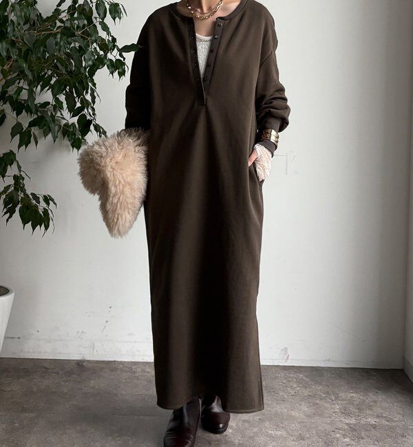  「裏毛裏起毛ヘンリーネックワンピース」|ワンピース|カーキ