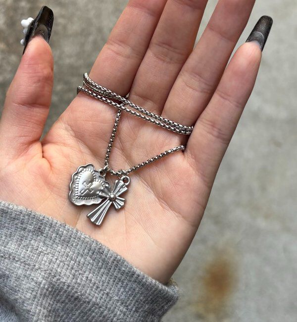  「クロス&times;ハートモチーフネックレス」|ネックレス|