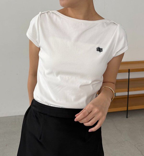  「【Tシャツが苦手な方にも◎】1ポイントボートネックTシャツ」|Tシャツ・カットソー|