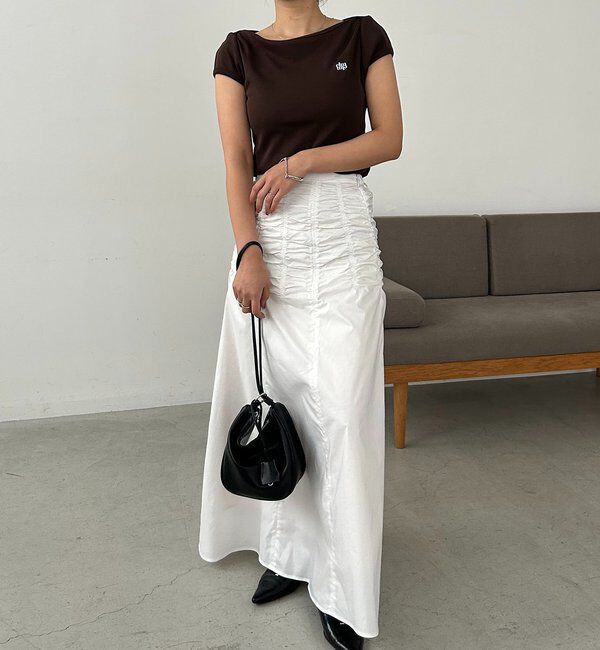  「【Tシャツが苦手な方にも◎】1ポイントボートネックTシャツ」|Tシャツ・カットソー|