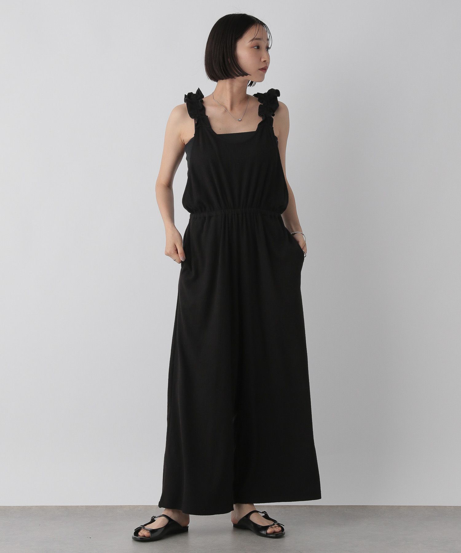 LOWRYS FARM「フリルサロペット」|オールインワン|BLK