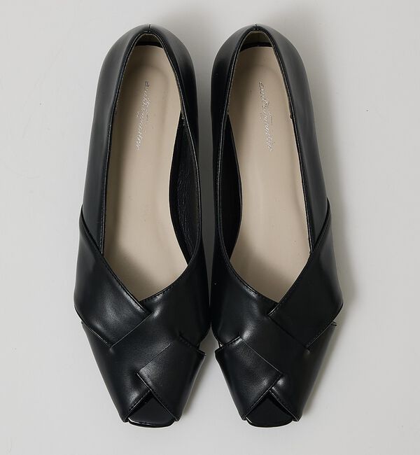 AU BANNISTER「【販売店舗限定】グルカモチーフパンプス【予約】」|その他|ブラック