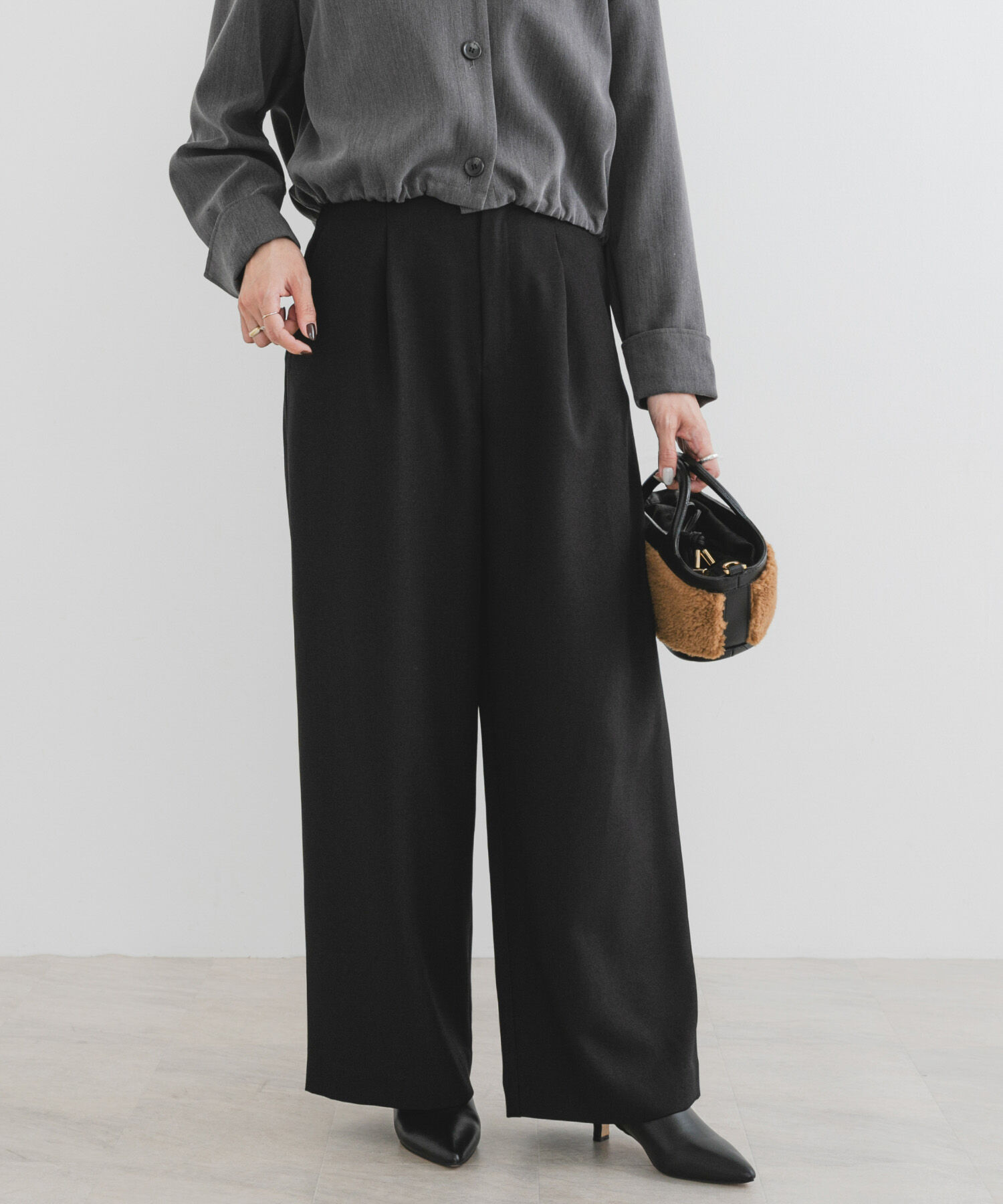 URBAN RESEARCH ROSSO「『UR TECH SMOOTHLUXE』F by ROSSO　タックワイドパンツ」|その他|