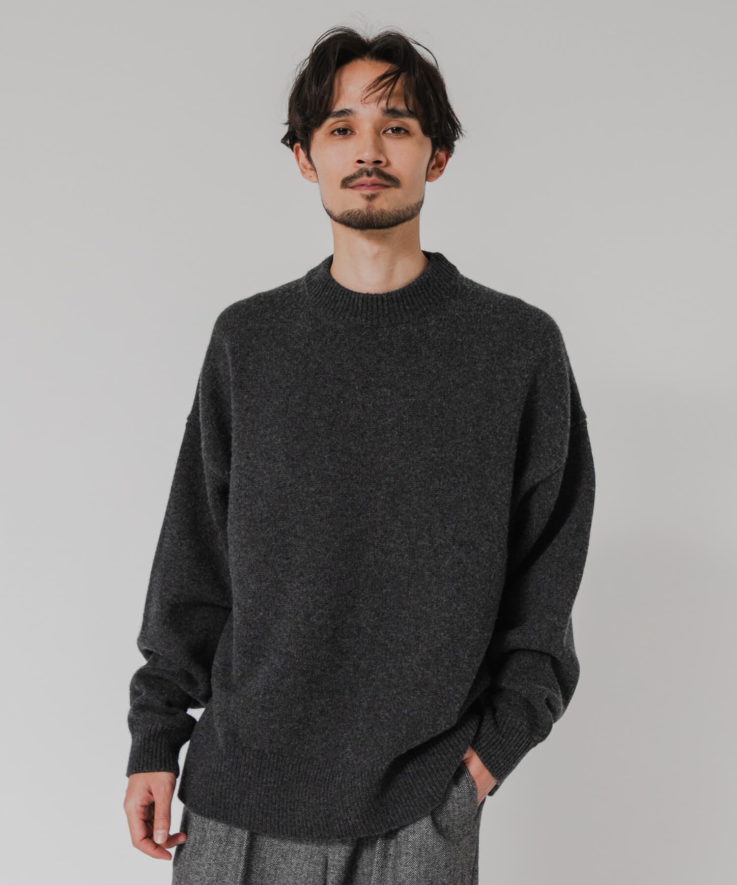 URBAN RESEARCH「new basic　WOOL CASHMERE CHUNKY SWEATER」|ニット・セーター|チャコールグレー