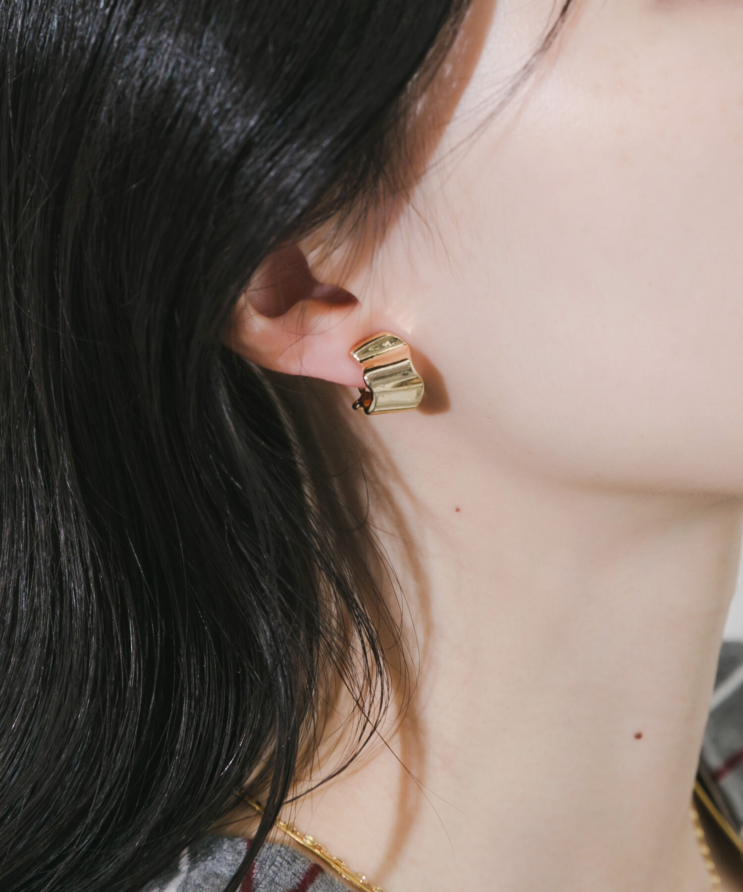 SMELLY「フリルデザインフープイヤリング」|イヤリング|