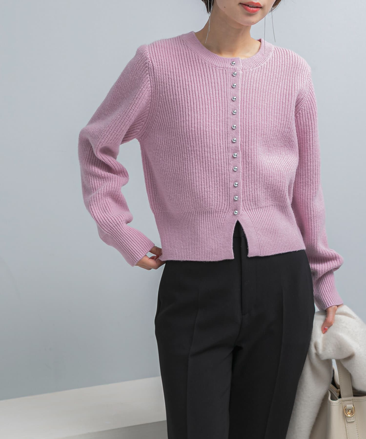 URBAN RESEARCH ROSSO「ボタンデザインニットプルオーバー」|カーディガン|ピンク