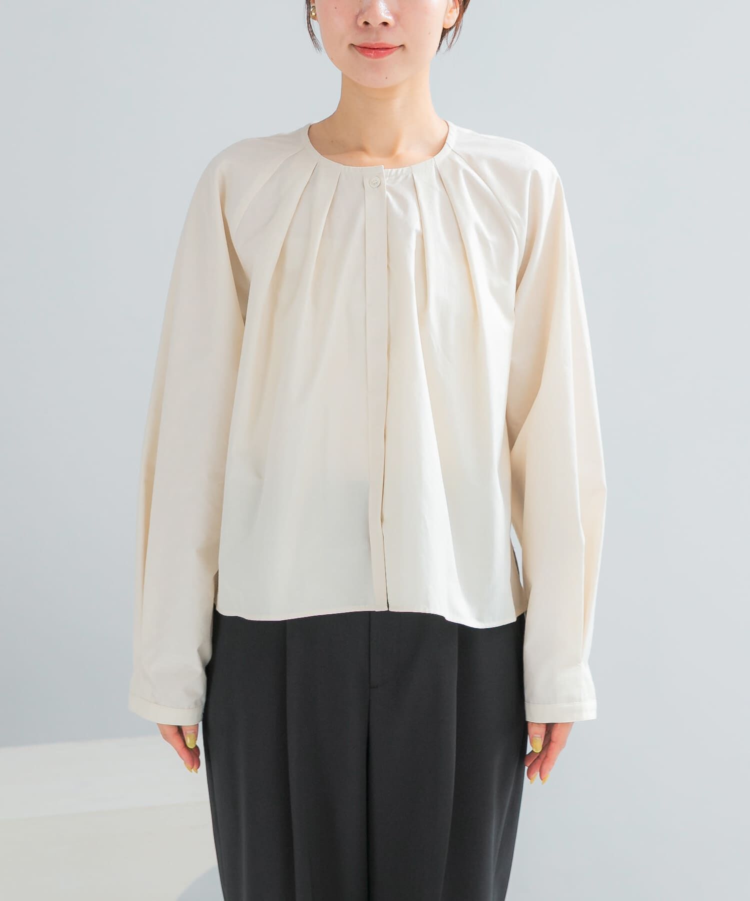 URBAN RESEARCH ROSSO「タックボリュームショートシャツブラウス」|シャツ・ブラウス|