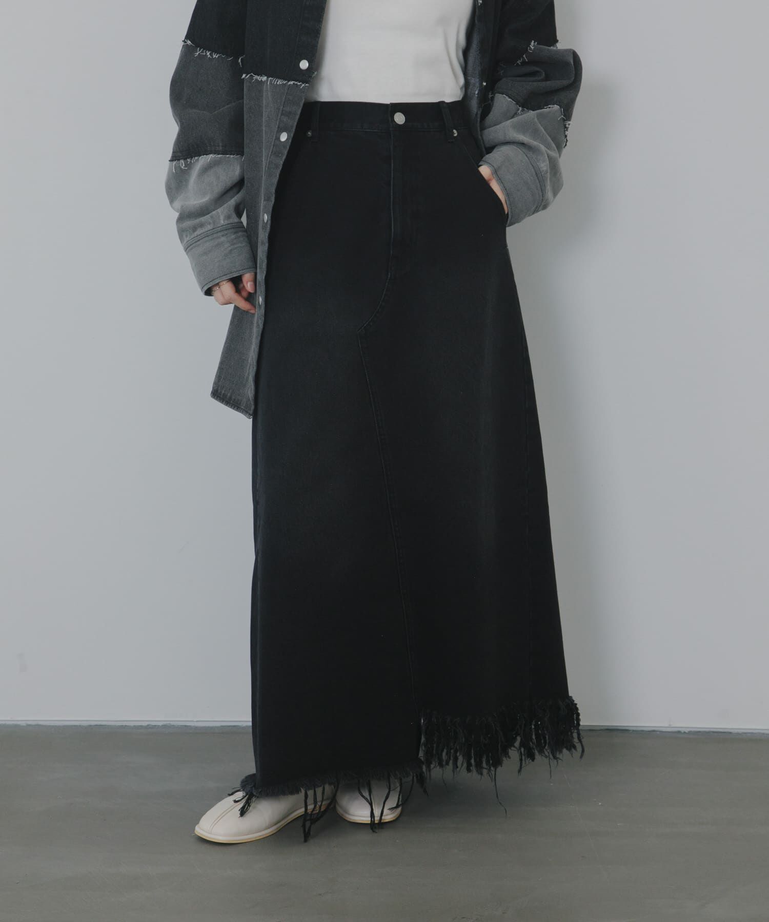  「アシメフリンジデニムスカート」|スカート|ブラック