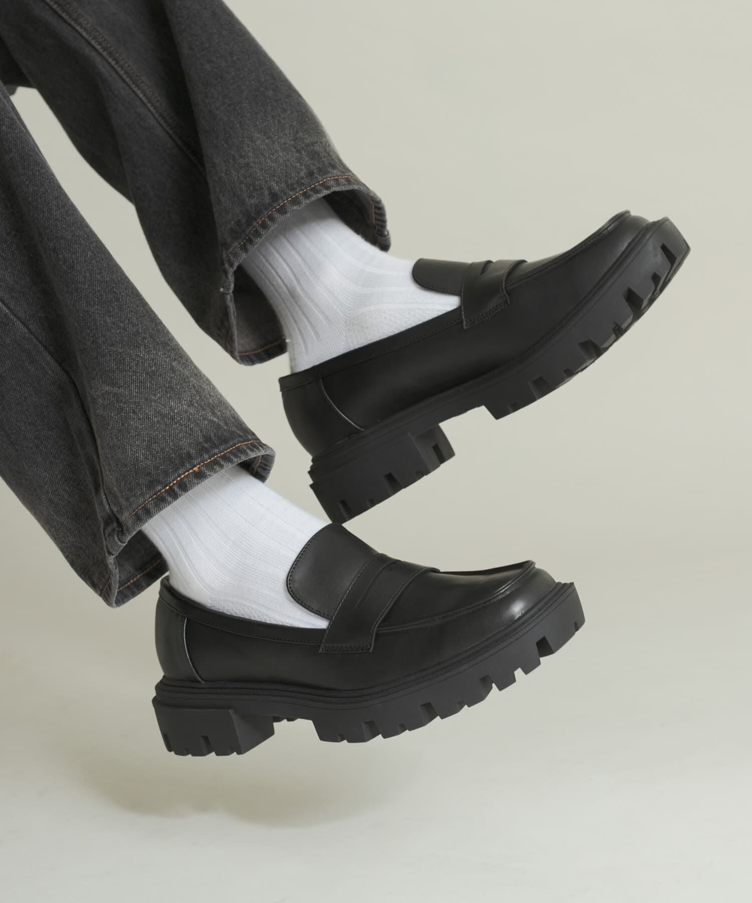 SENSE OF PLACE by URBAN RESEARCH「トラックソールコインローファー」|ローファー|