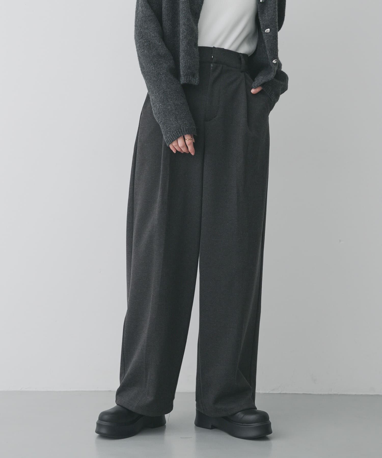 SENSE OF PLACE by URBAN RESEARCH「『BLACK, TALLサイズ/WEB限定』ジャージーストレートスラックス」|その他|