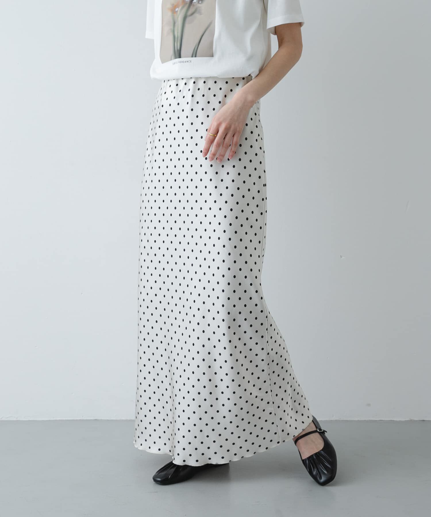 SENSE OF PLACE by URBAN RESEARCH「サテンアイラインスカート」|スカート|