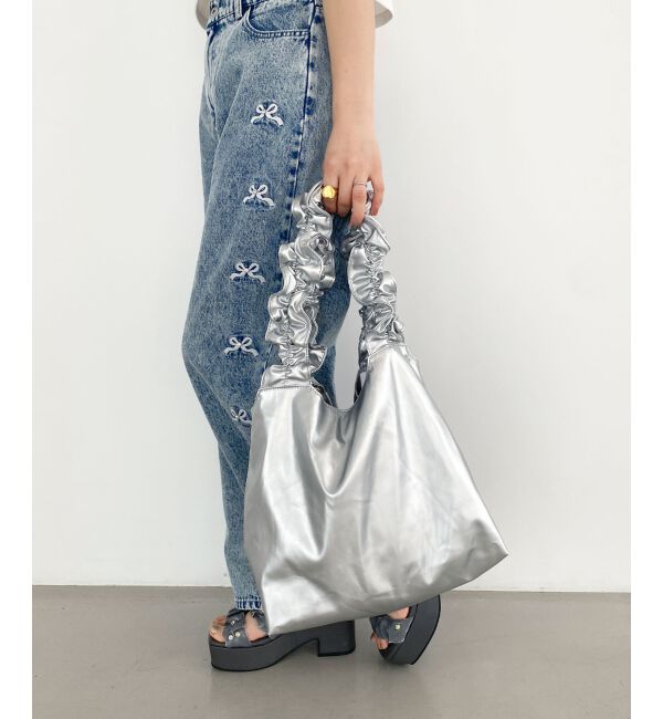 MAJESTICLEGON「フリルハンドルトート」|トートバッグ|シルバー