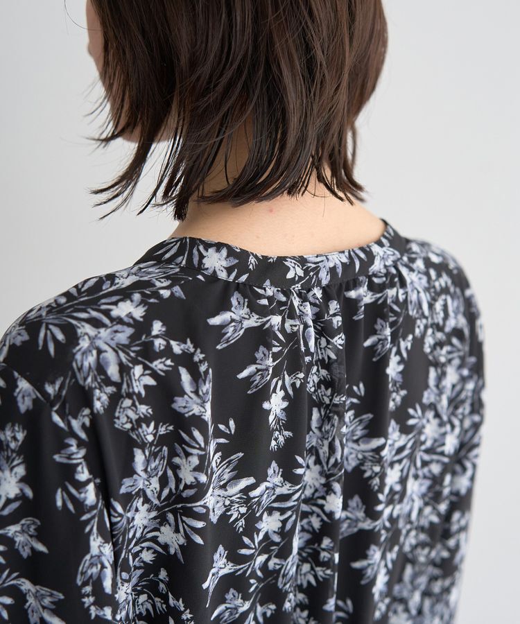 YECCA VECCA「ボタニカル柄ボウタイプリーツワンピース」|ワンピース|