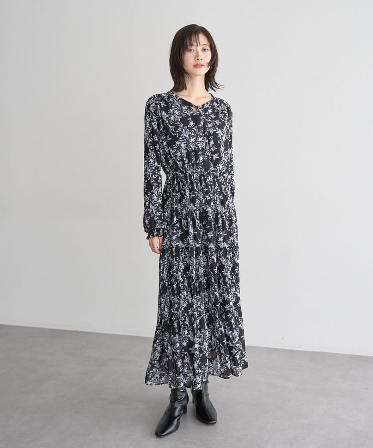 YECCA VECCA「ボタニカル柄ボウタイプリーツワンピース」|ワンピース|Black