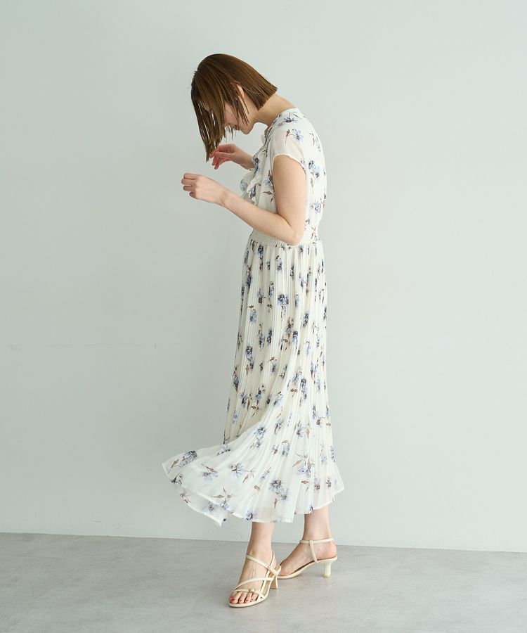 YECCA VECCA「フラワー柄フリルプリーツワンピース」|ワンピース|
