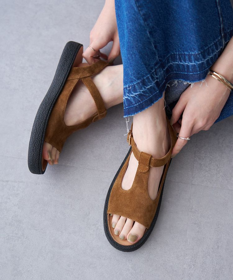 YECCA VECCA「MOHI.レザーTストラップサンダル(2)」|サンダル|Brown