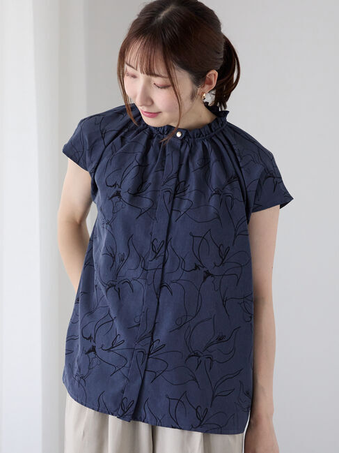 Te chichi TERRASSE「アートラインフリルネックブラウス」|シャツ・ブラウス|ネイビー