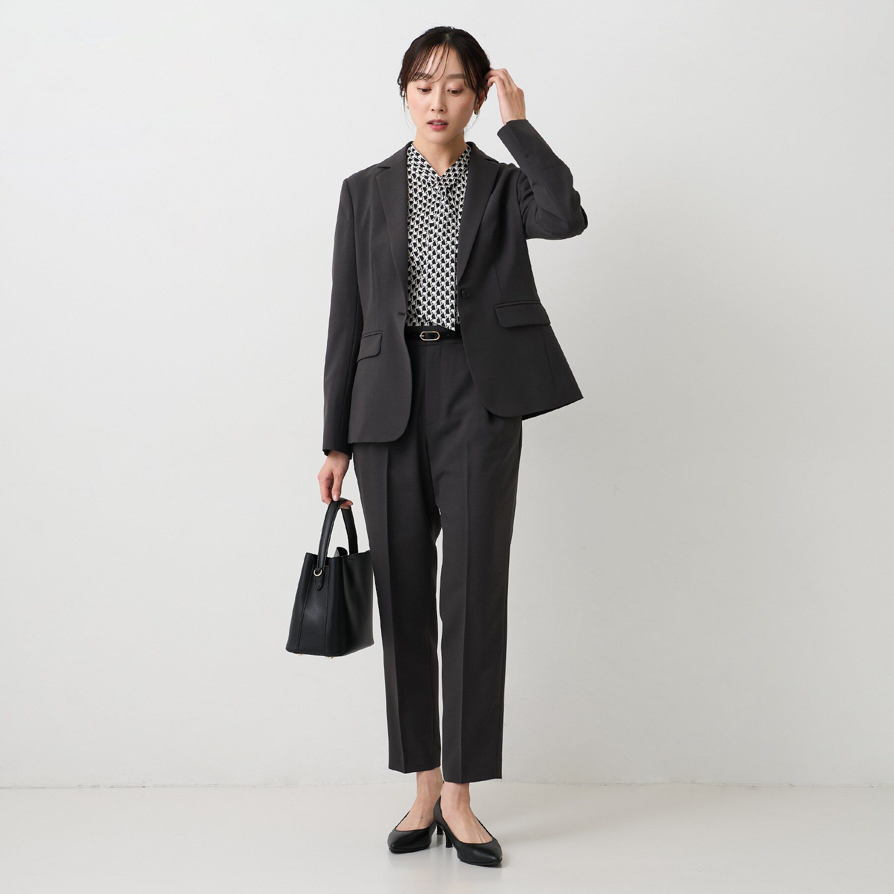 UNTITLED「【洗える/仕事着/スーツ】エアリーテーラードジャケット」|テーラードジャケット|