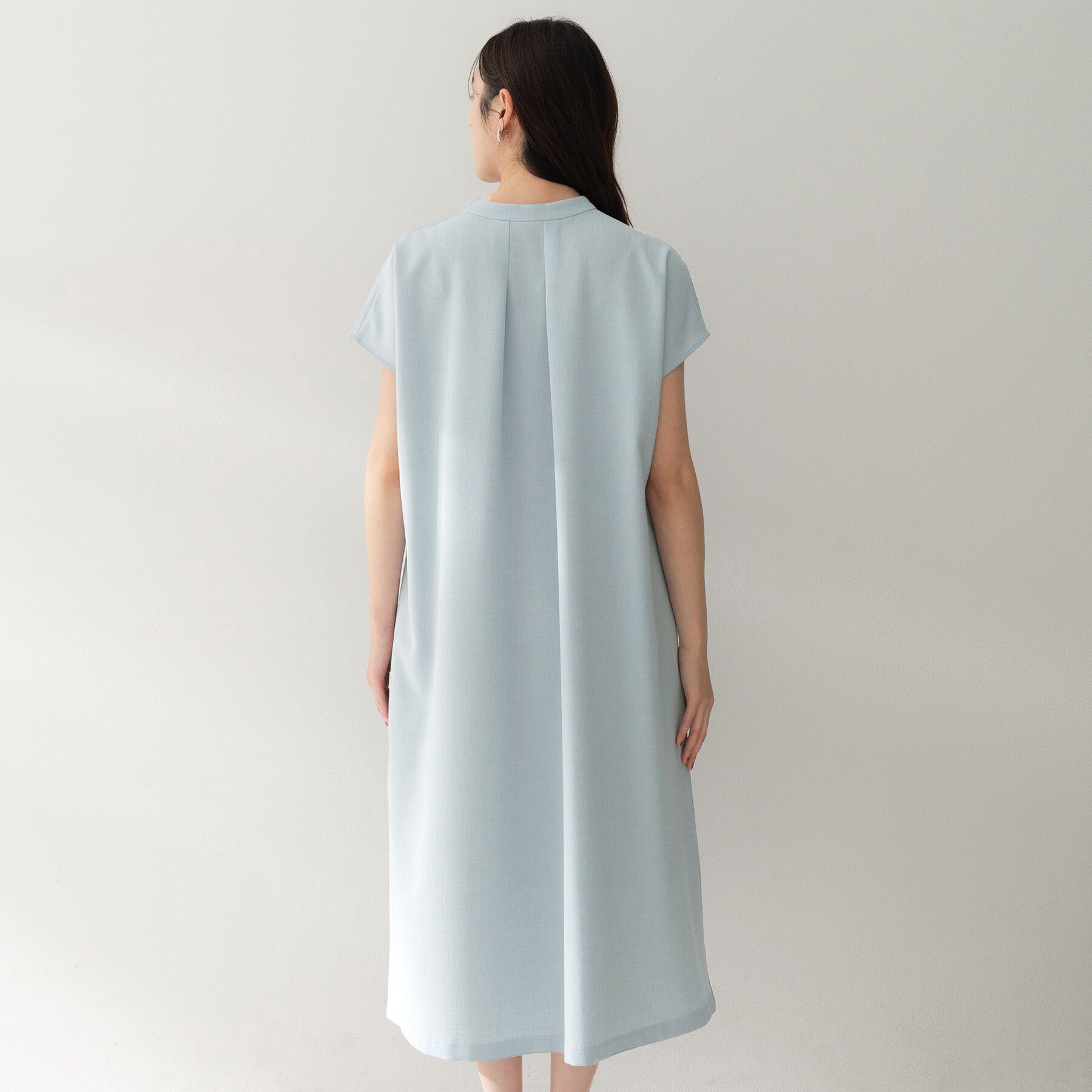 UNTITLED「スラブバンドカラーワンピース」|ワンピース|