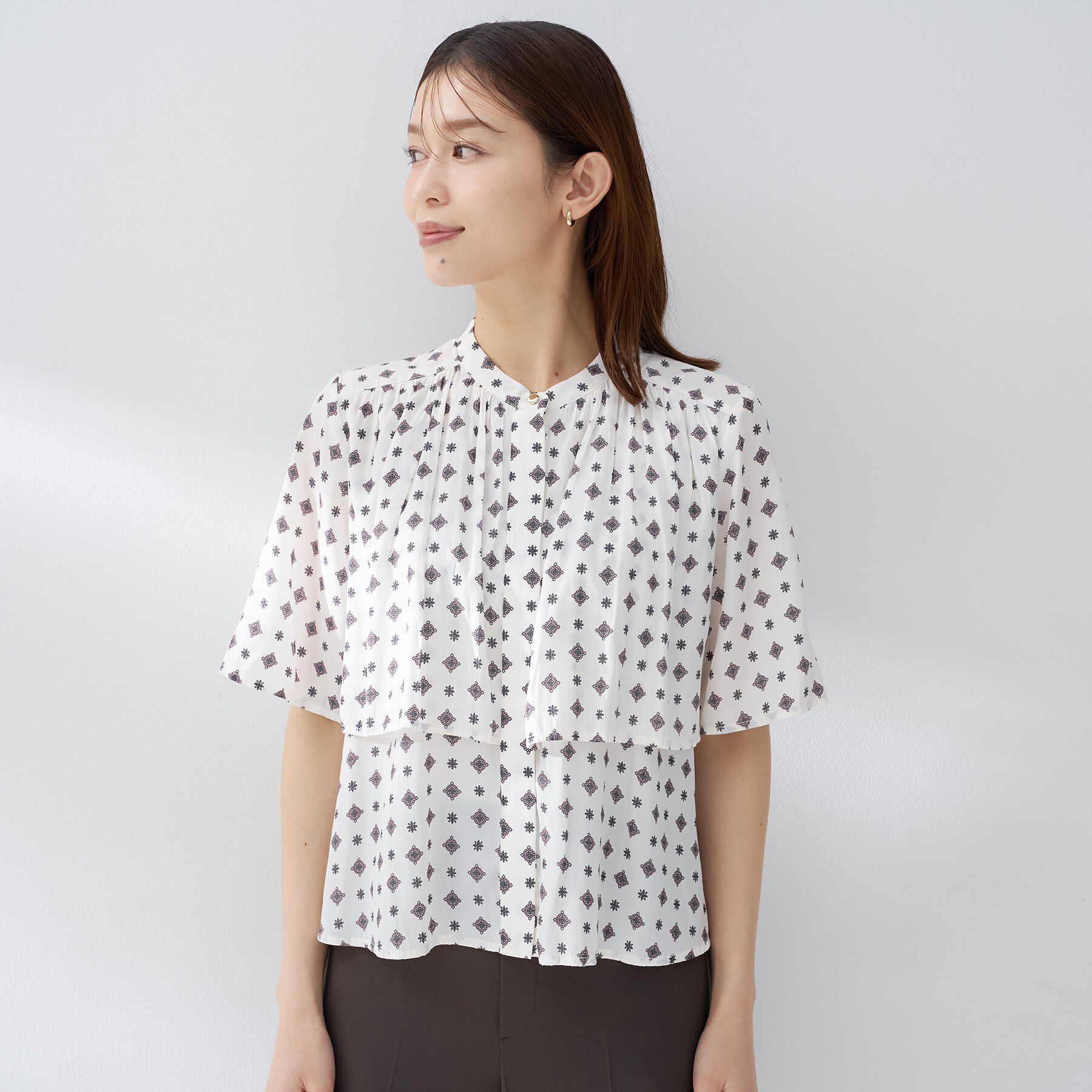 UNTITLED「コモンプリントブラウス」|シャツ・ブラウス|