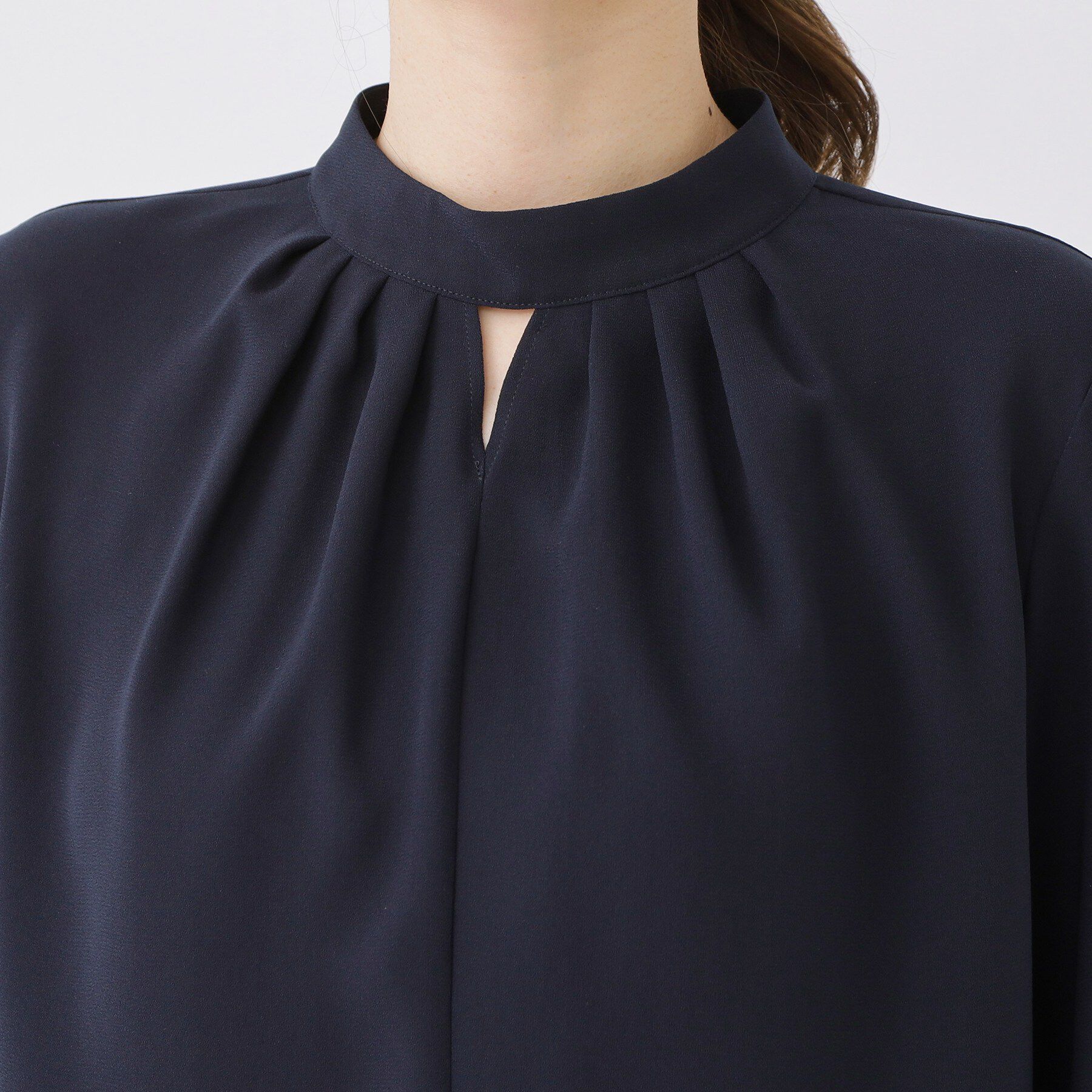 COUP DE CHANCE「【手洗い可/日本製/通勤】ネックデザインブラウス」|シャツ・ブラウス|