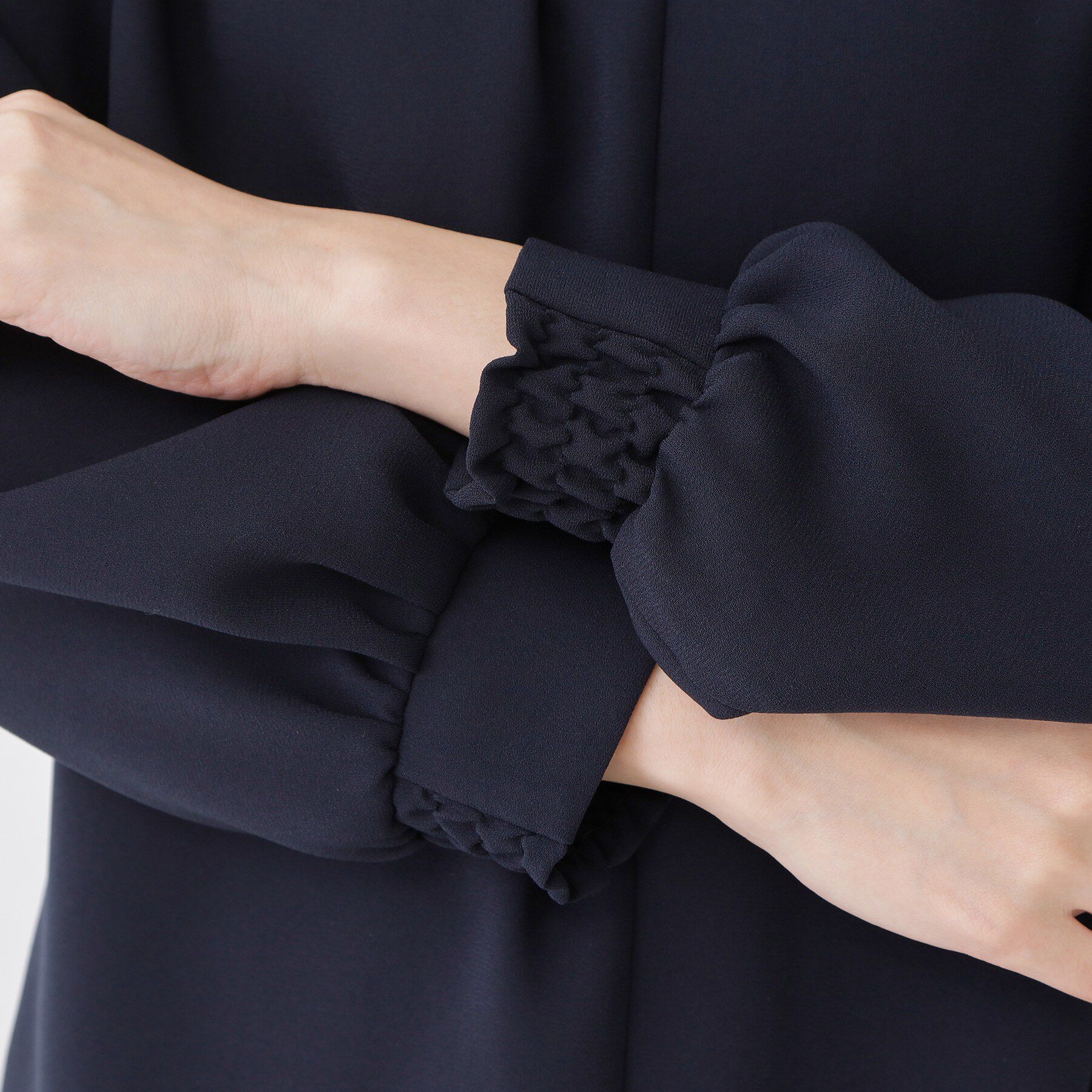 COUP DE CHANCE「【手洗い可/日本製/通勤】ネックデザインブラウス」|シャツ・ブラウス|