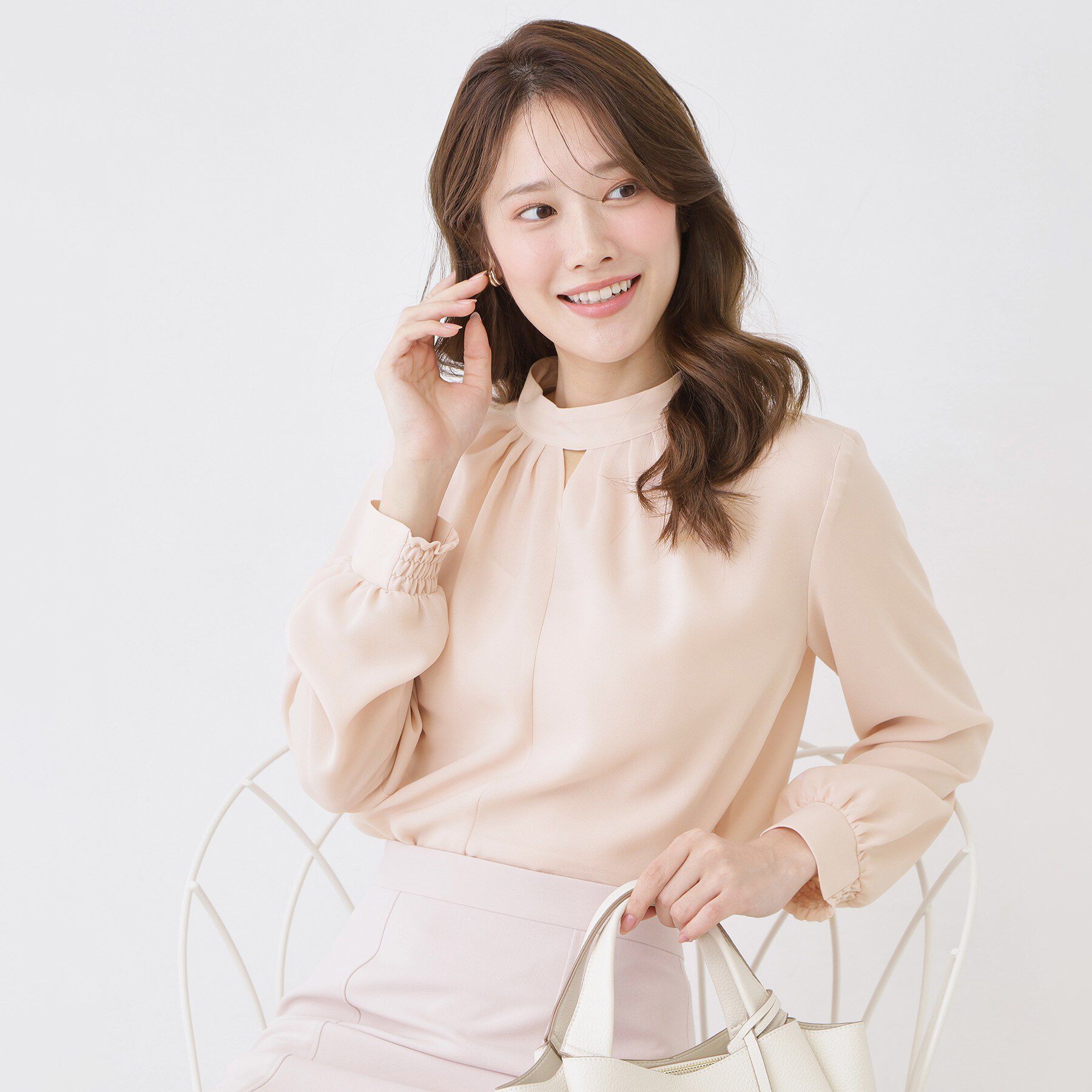 COUP DE CHANCE「【手洗い可/日本製/通勤】ネックデザインブラウス」|シャツ・ブラウス|ライトピンク(070