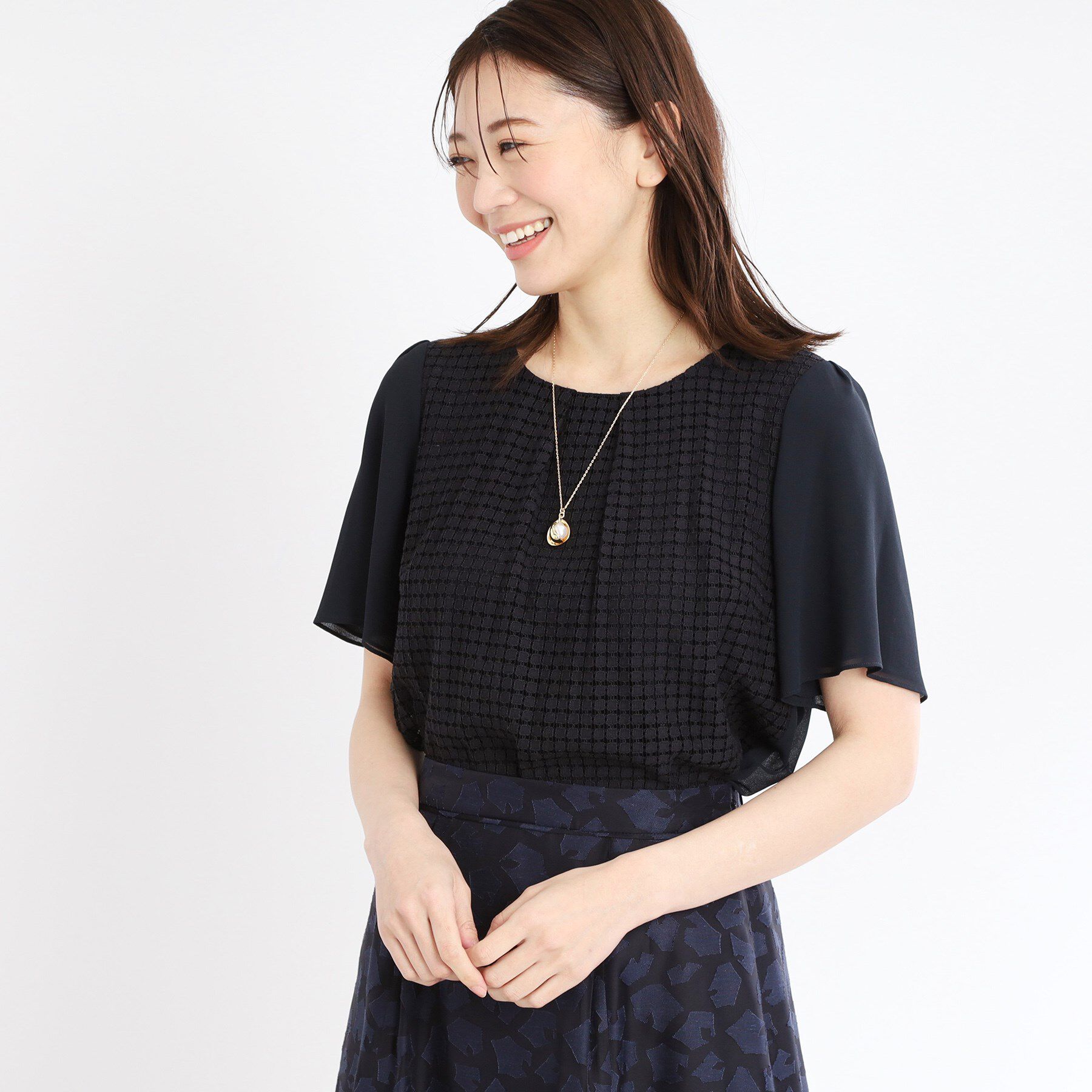 Reflect「【夏SALE／手洗い可】幾何柄レースブラウス」|シャツ・ブラウス|ネイビー(094)