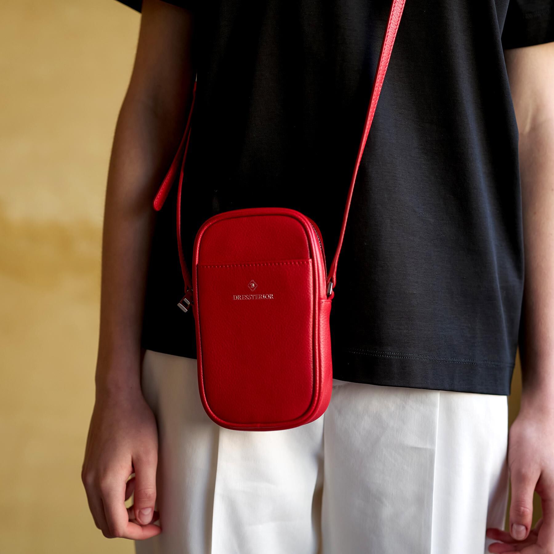 DRESSTERIOR「ピストルラビットプリント ショルダーポーチ」|ショルダー・メッセンジャー|