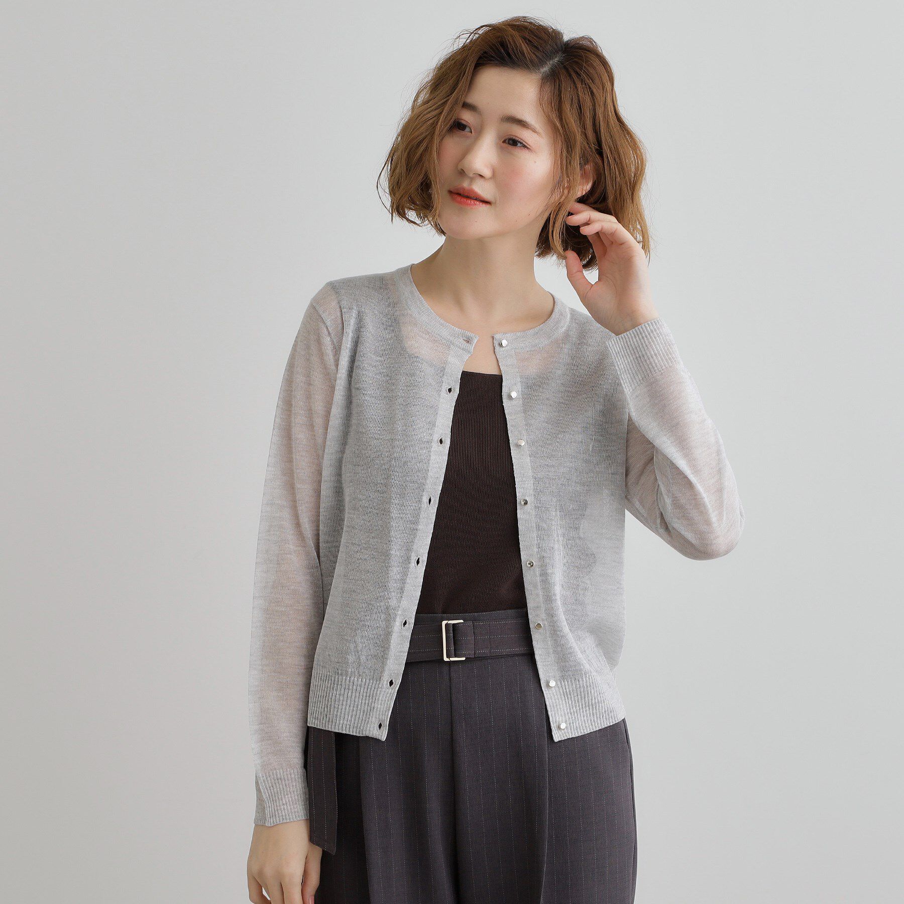 grove「【雑誌掲載】洗えるシアーカーディガン」|カーディガン|グレー(012)