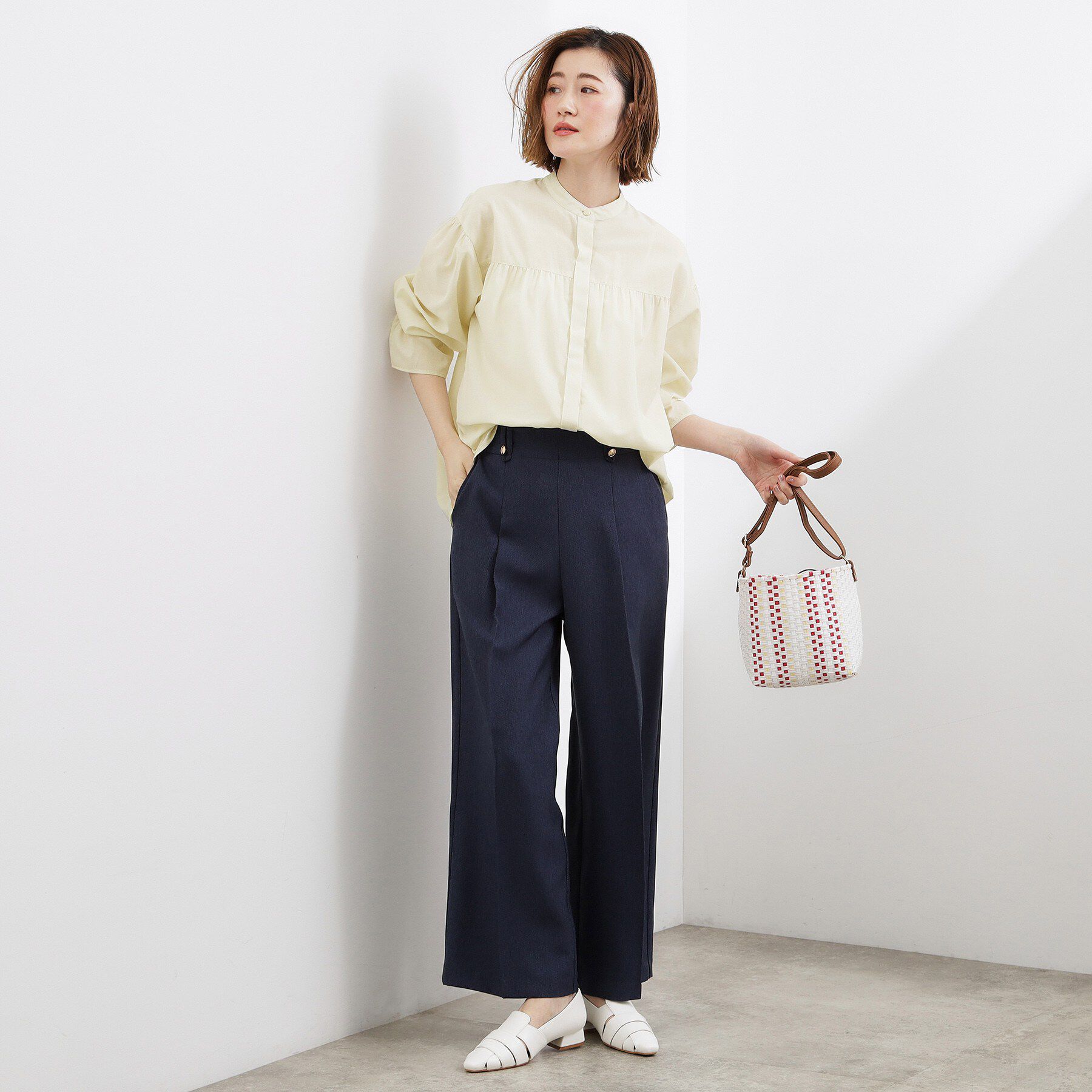 grove「【貴島明日香さん着用／イージーケア／接触冷感】麻ブレンドスタンドギャザーシャツ」|シャツ・ブラウス|