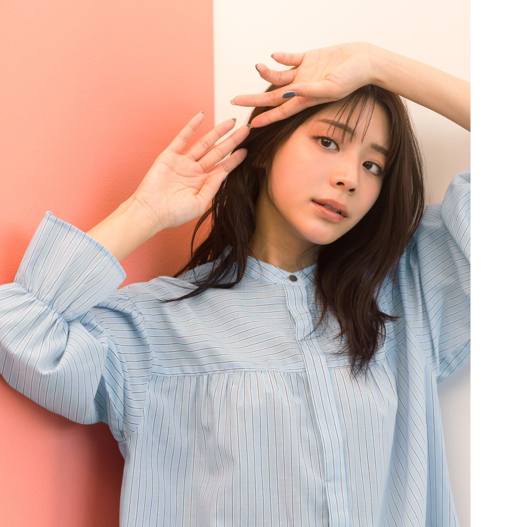 grove「【貴島明日香さん着用／イージーケア／接触冷感】麻ブレンドスタンドギャザーシャツ」|シャツ・ブラウス|