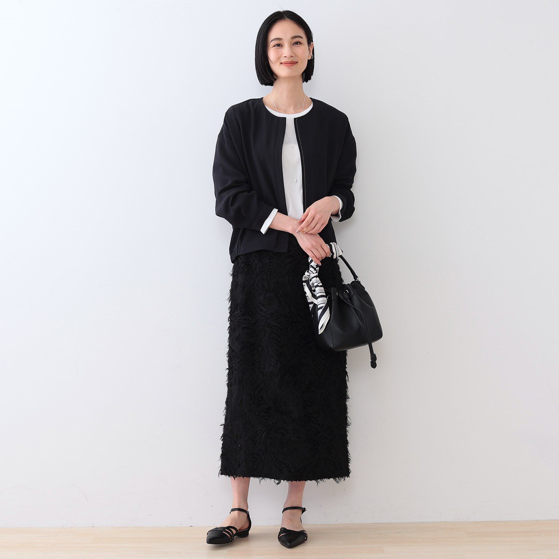 INDIVI「【洗える】凹凸素材シンプルブルゾン」|ブルゾン・スタジャン|