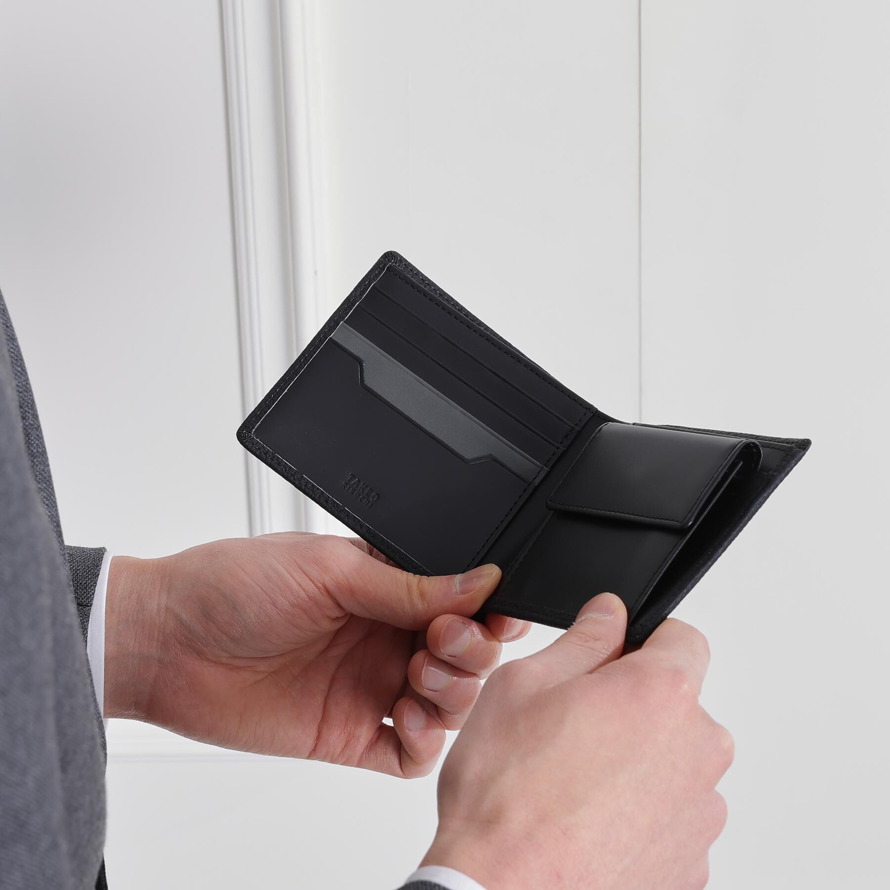 TAKEO KIKUCHI「ソフトシュリンクレザー二つ折り財布」|財布|