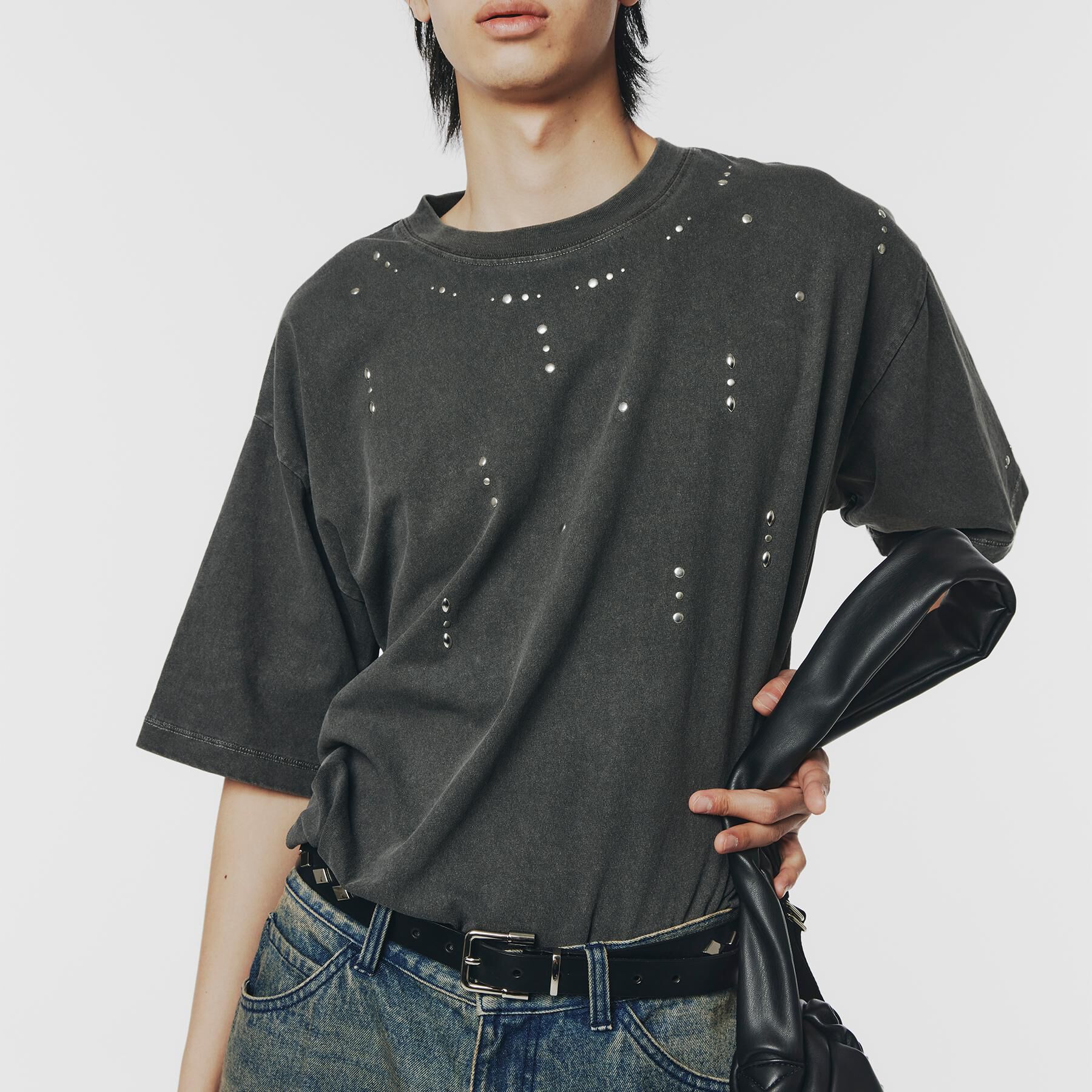 tk.TAKEO KIKUCHI「ヴィンテージライクスタッズTシャツ」|Tシャツ・カットソー|