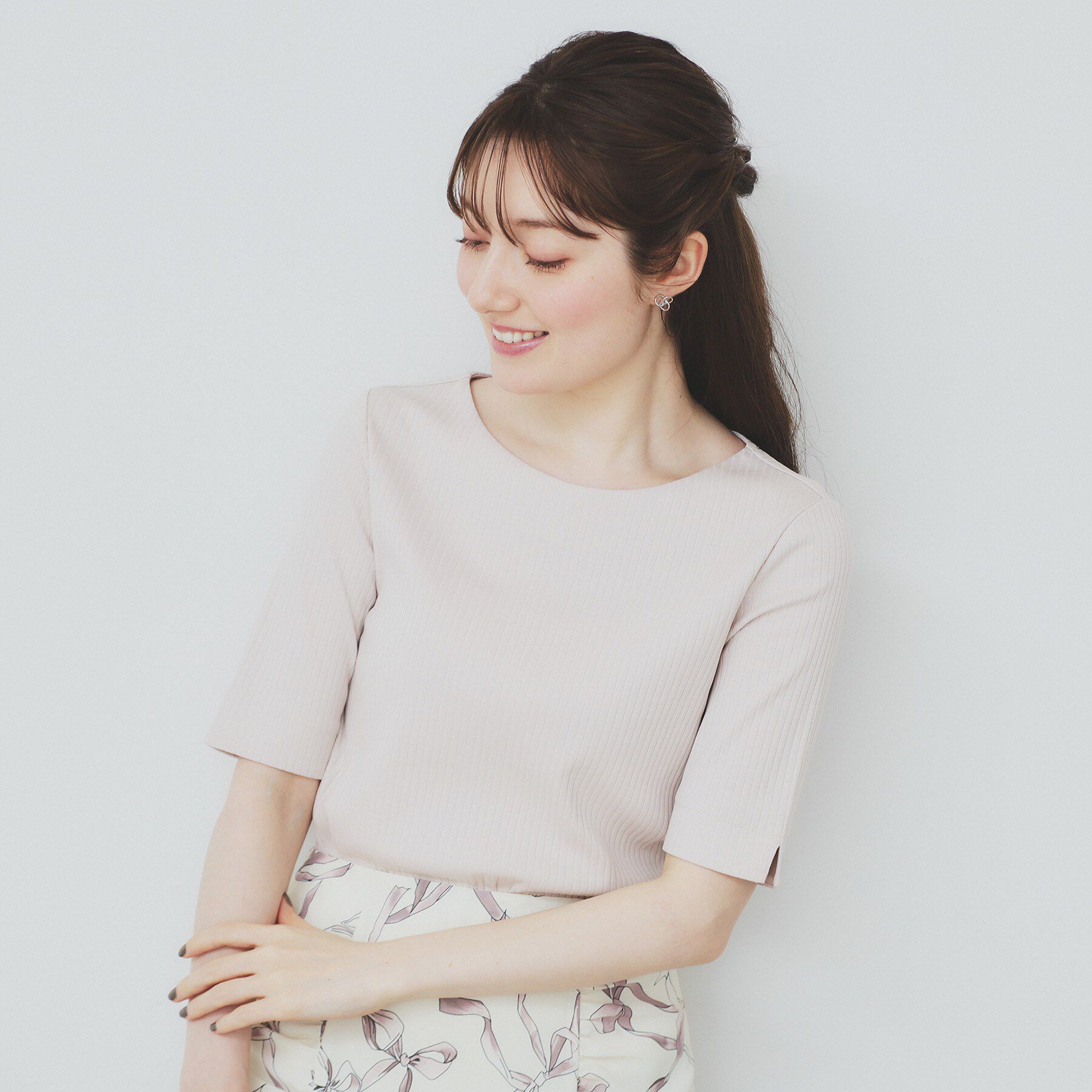 index「《7色展開/XS-LLサイズ》ボートネックリブトップス【UV/洗濯機洗い可】」|Tシャツ・カットソー|