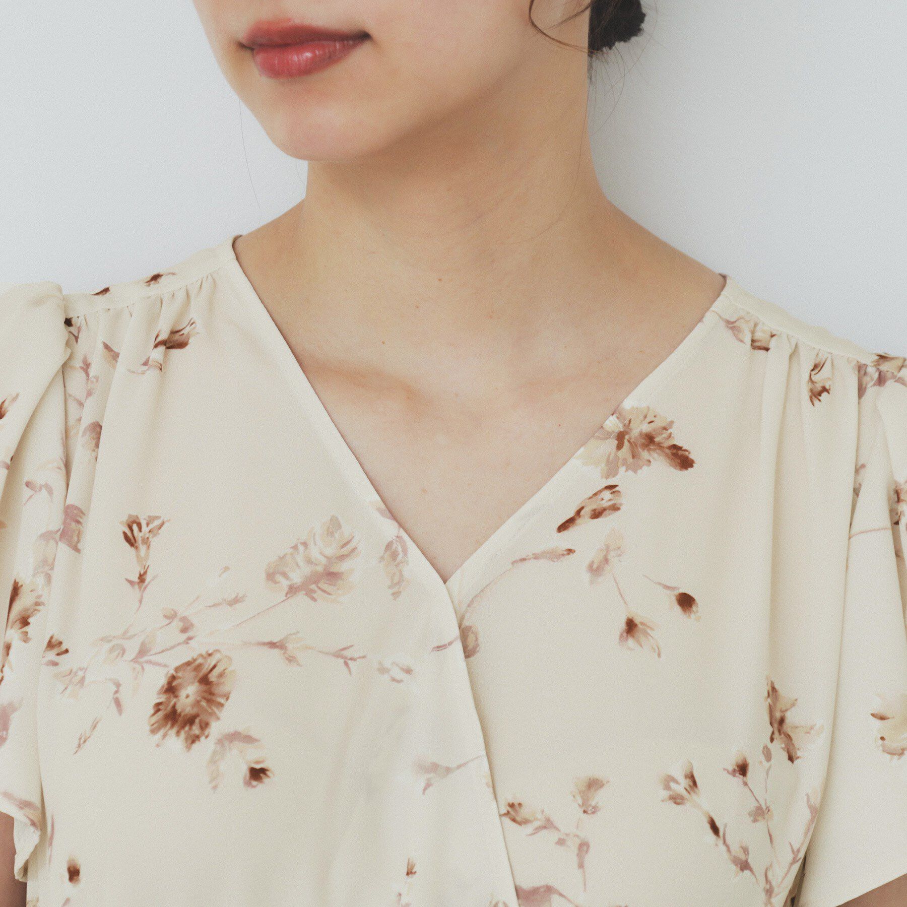 index「カシュクールフラワーワンピース【洗濯機洗い可】」|ワンピース|