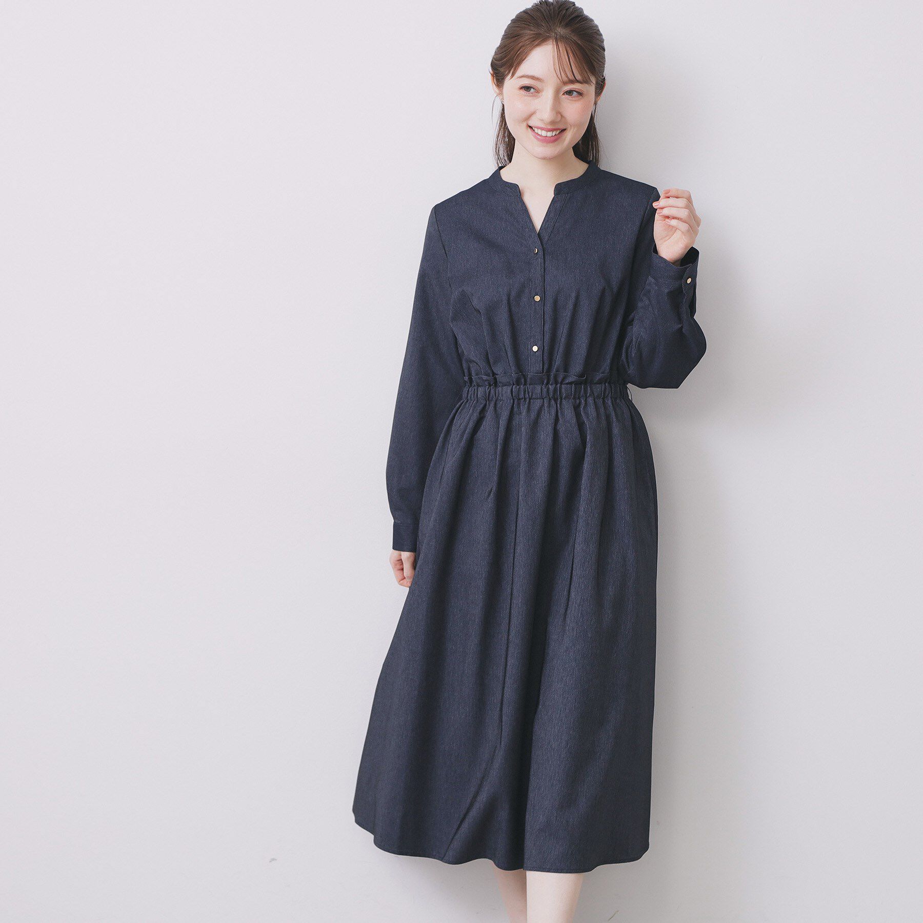 index「シャンブレーツイルドッキングフレアワンピース【洗濯機OK/イージーアイロン】」|ワンピース|