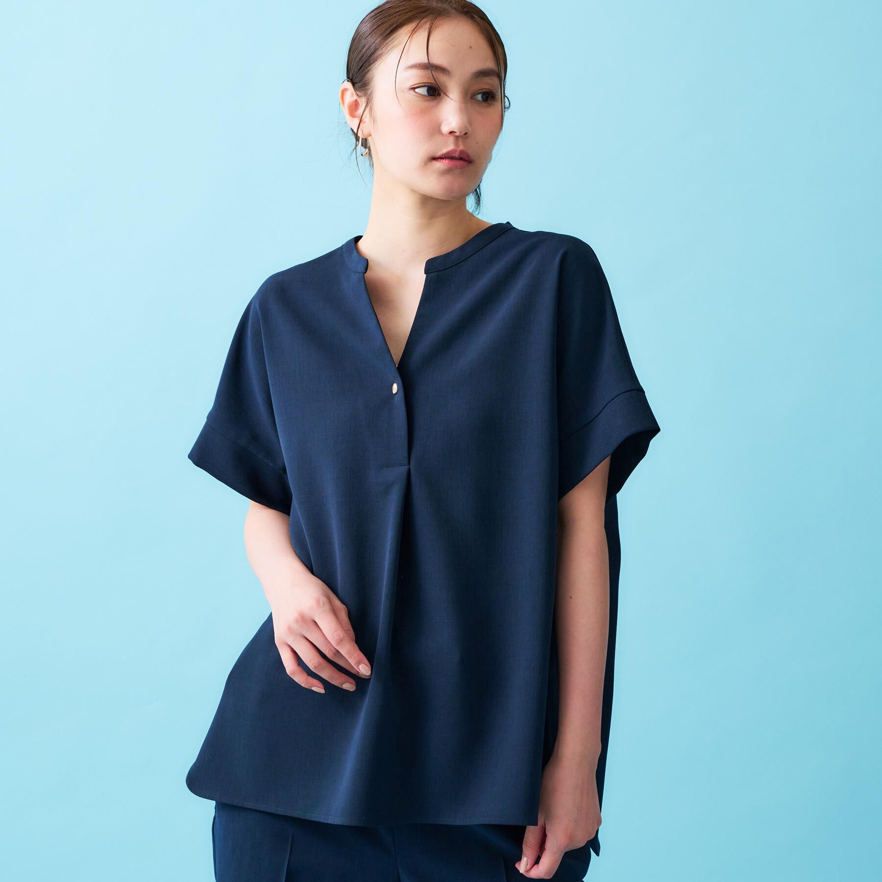 OPAQUE.CLIP「《5色展開/SS-LLサイズ》スキッパー金ボタンブラウス/セットアップ対応【防シワ/ストレッチ/洗濯」|シャツ・ブラウス|