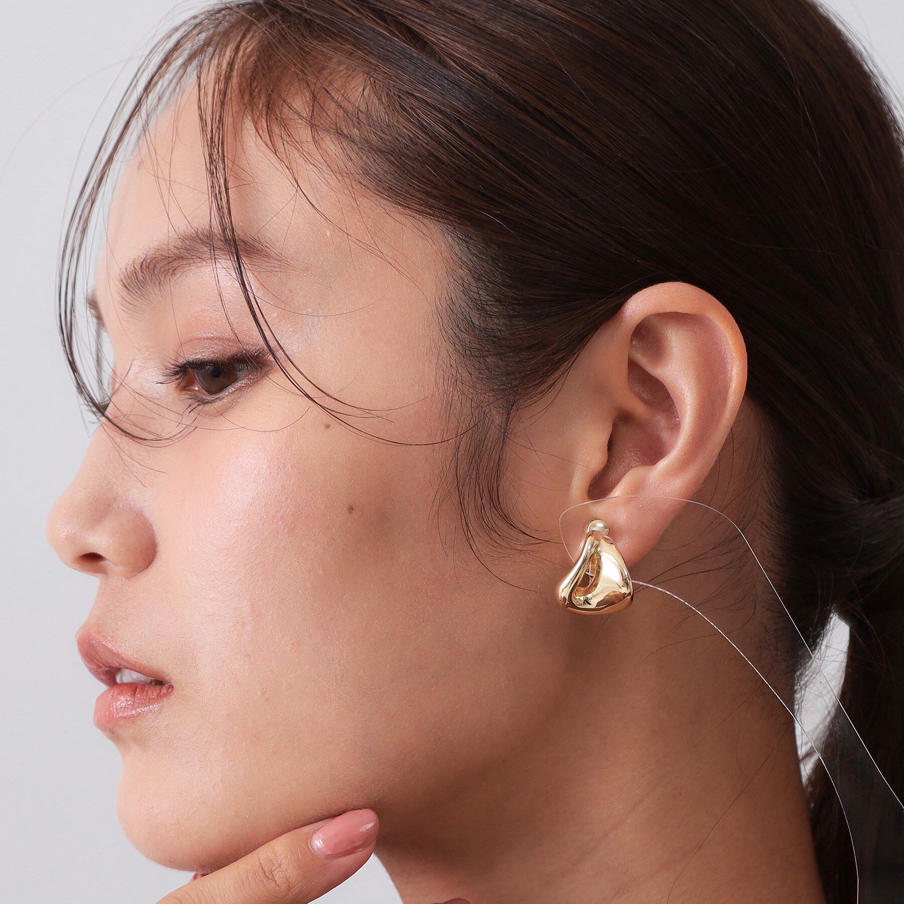 OPAQUE.CLIP「メタルドロップイヤリング」|イヤリング|