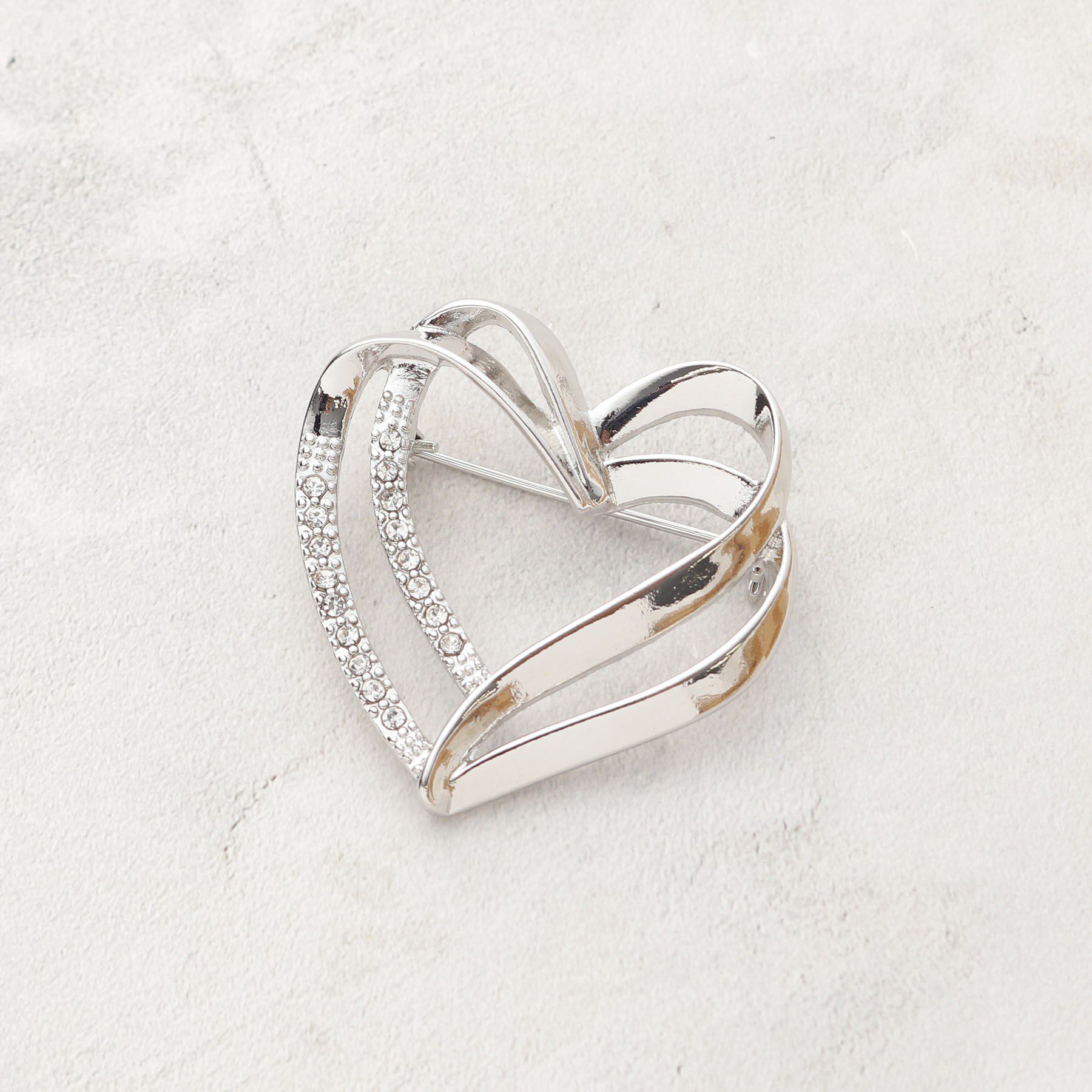 OPAQUE.CLIP「ダブルラインハートビジューブローチ」|ブローチ・コサージュ|シルバー(006)