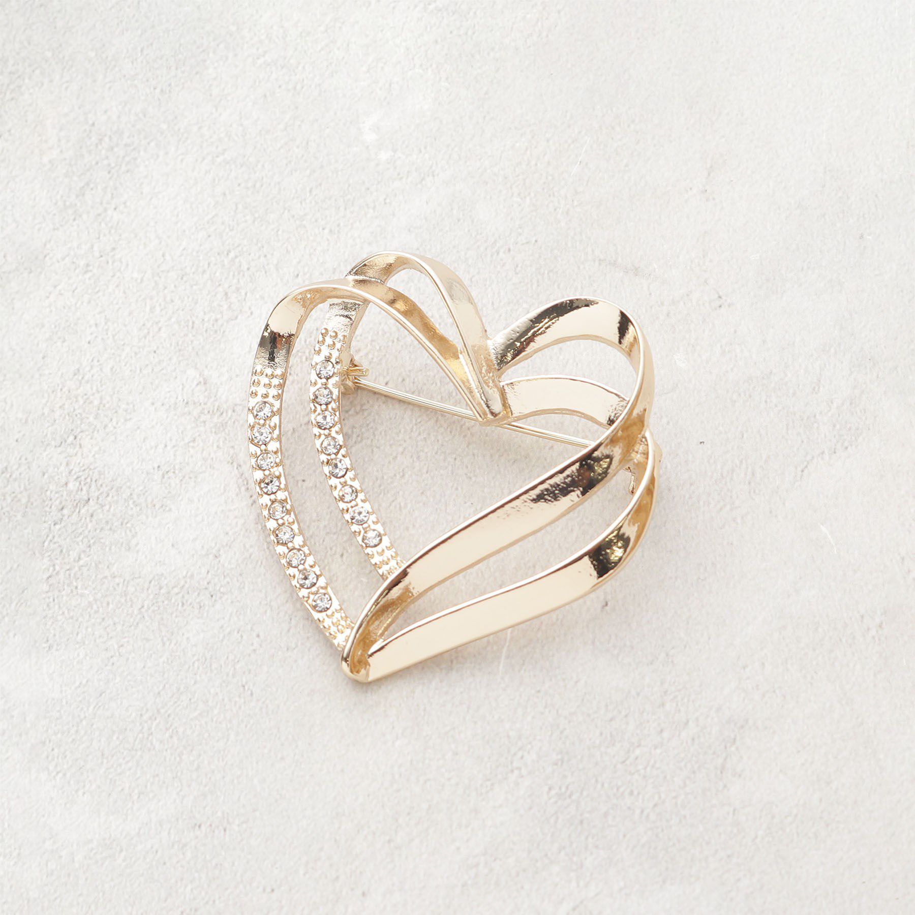 OPAQUE.CLIP「ダブルラインハートビジューブローチ」|ブローチ・コサージュ|ゴールド(007)