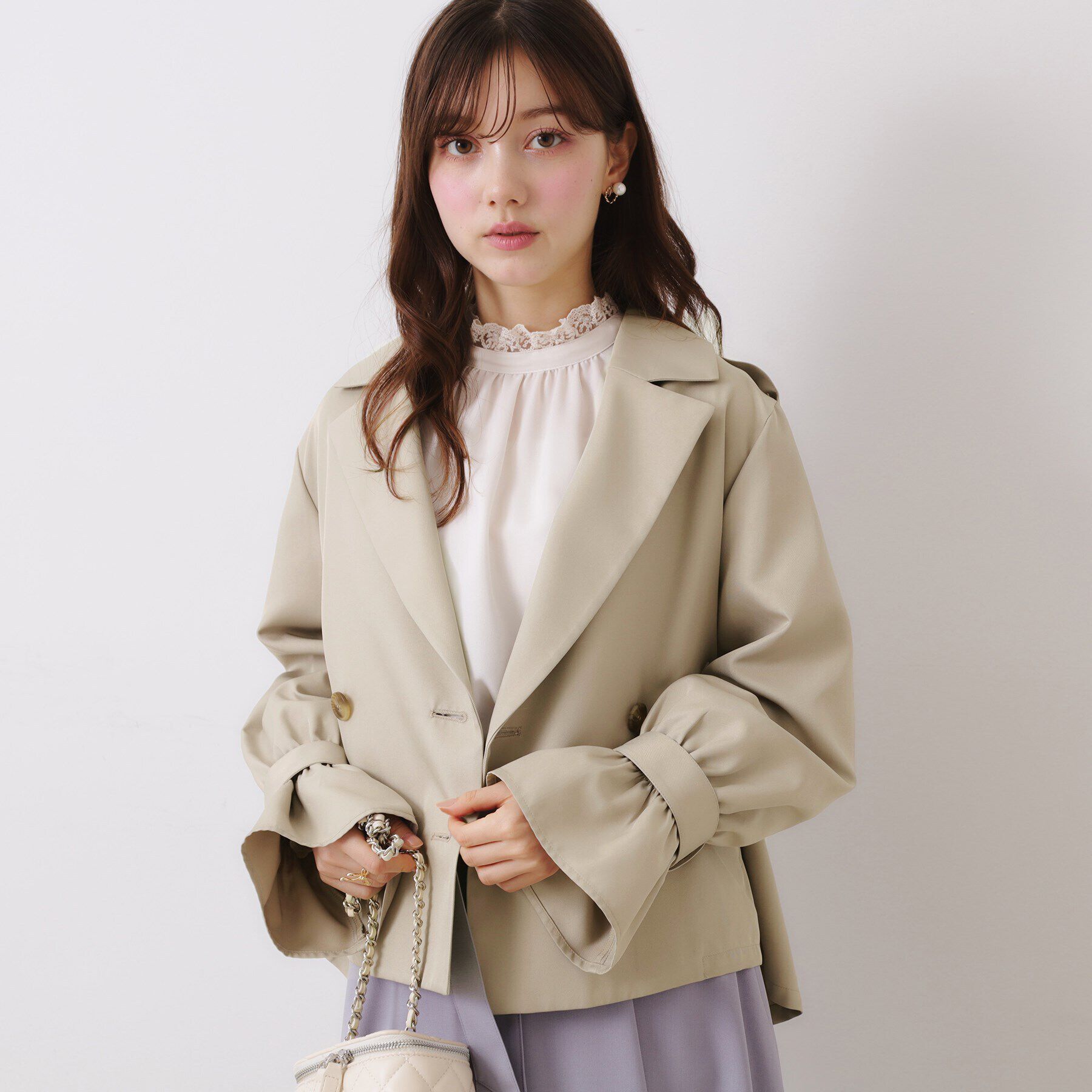 Couture broach「【華やか・主役級】ショートトレンチ」|トレンチコート|