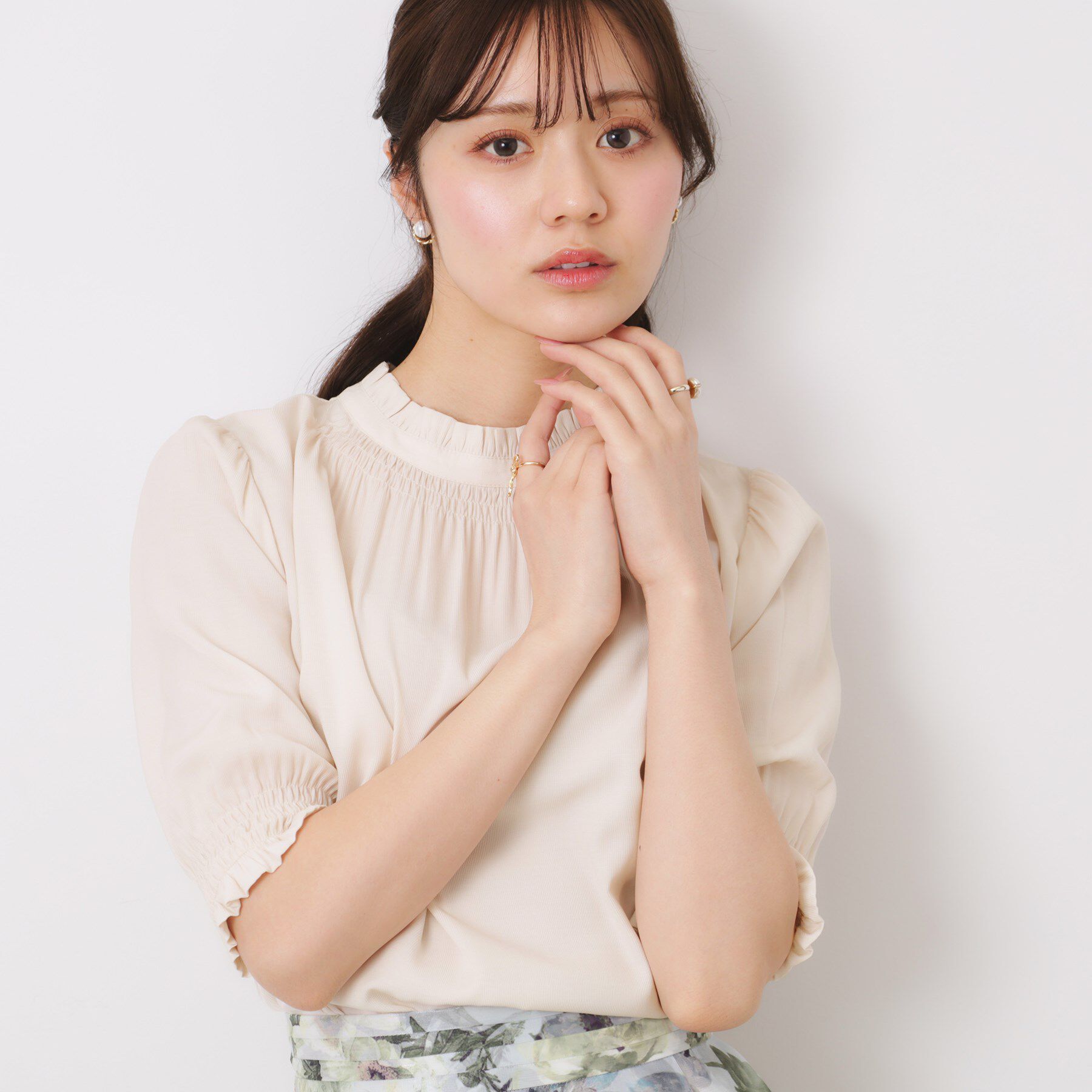 Couture broach「【SS～LLサイズ・二の腕カバー・通勤】RTピケシャーリングブラウス」|シャツ・ブラウス|アイボリー(004)