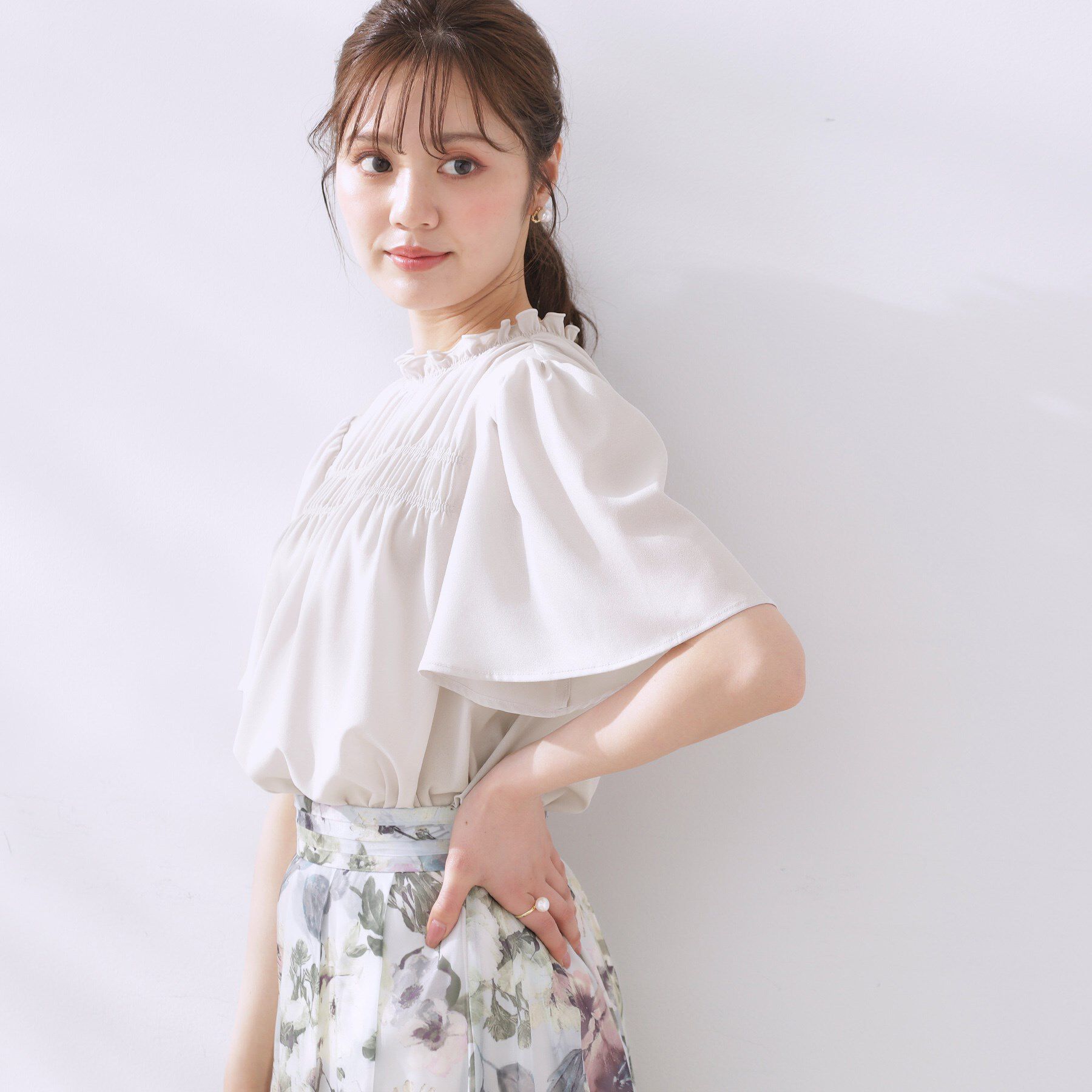 Couture broach「【二の腕カバー・通勤】シャーリングシアーブラウス」|シャツ・ブラウス|