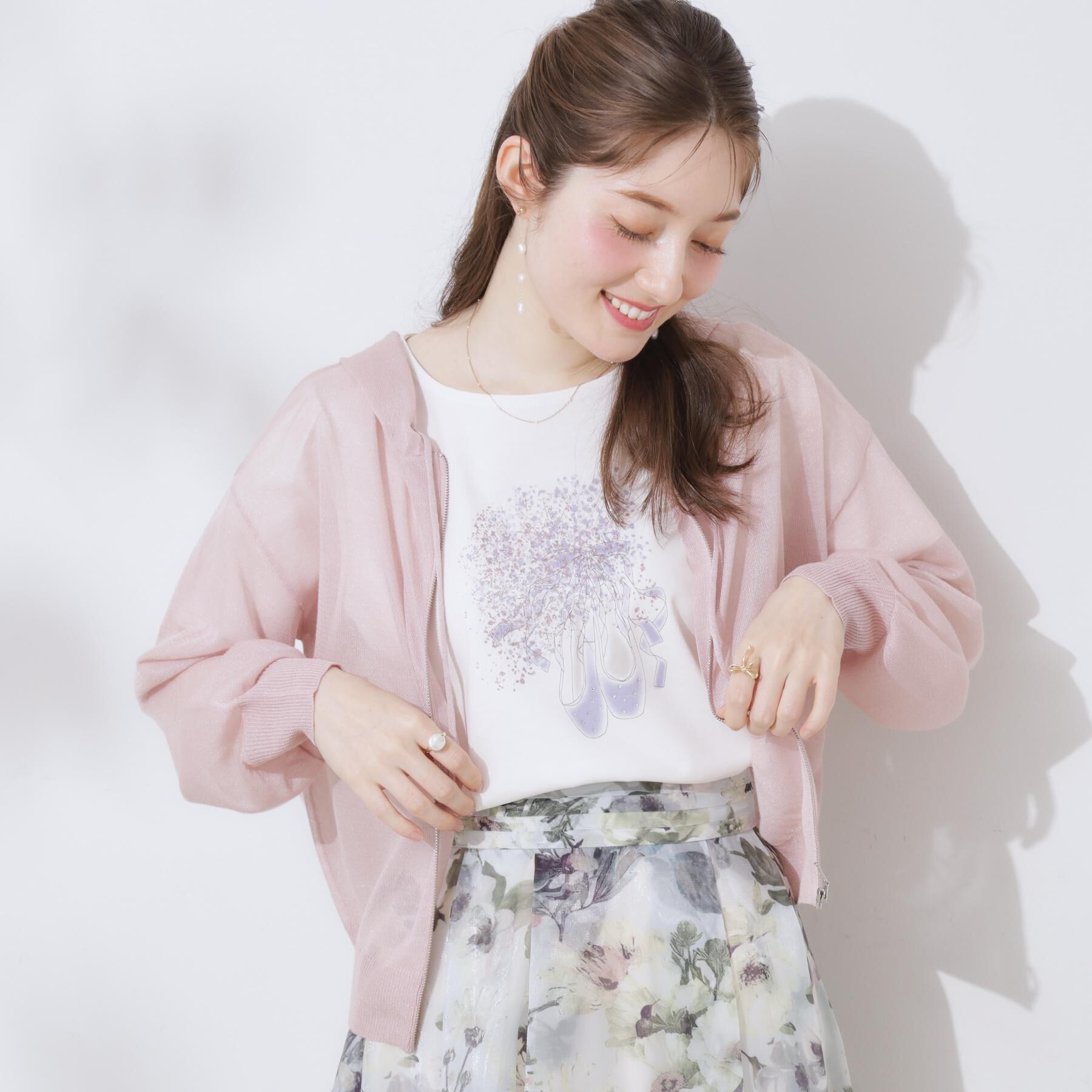 Couture broach「【上品な透け感・大人カジュアル】シアージップアップフーディー」|パーカー|