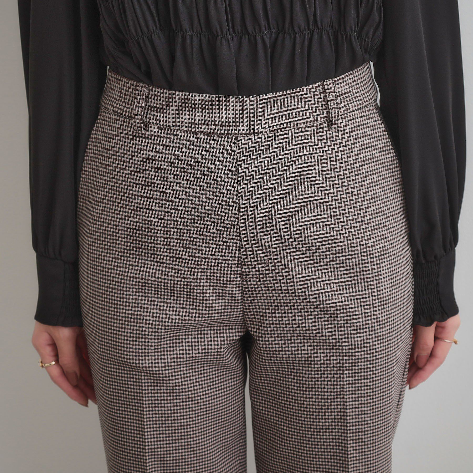 Couture broach「【通勤・美脚見え・あったか】裏起毛パール調スカラ裾デザインパンツ」|その他|