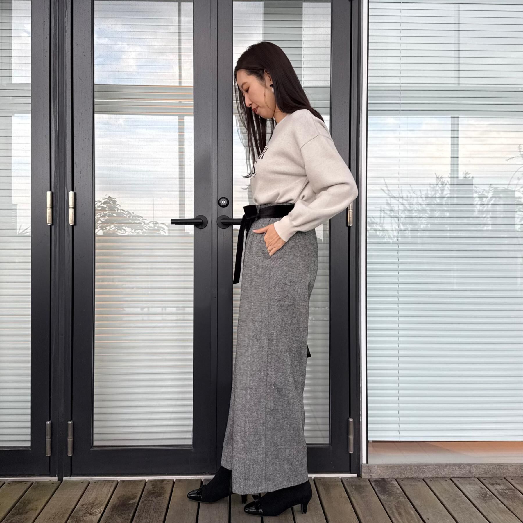 Couture broach「【パール調・ビジューデザイン】華やかロゴニット」|ニット・セーター|