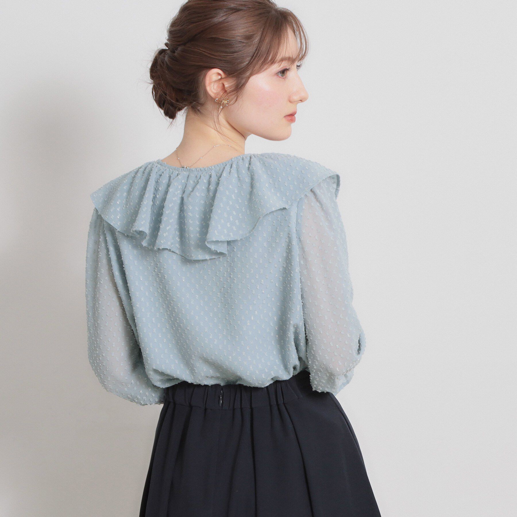 Couture broach「【着映え・洗える】ラメカットドビーフリルブラウス」|シャツ・ブラウス|