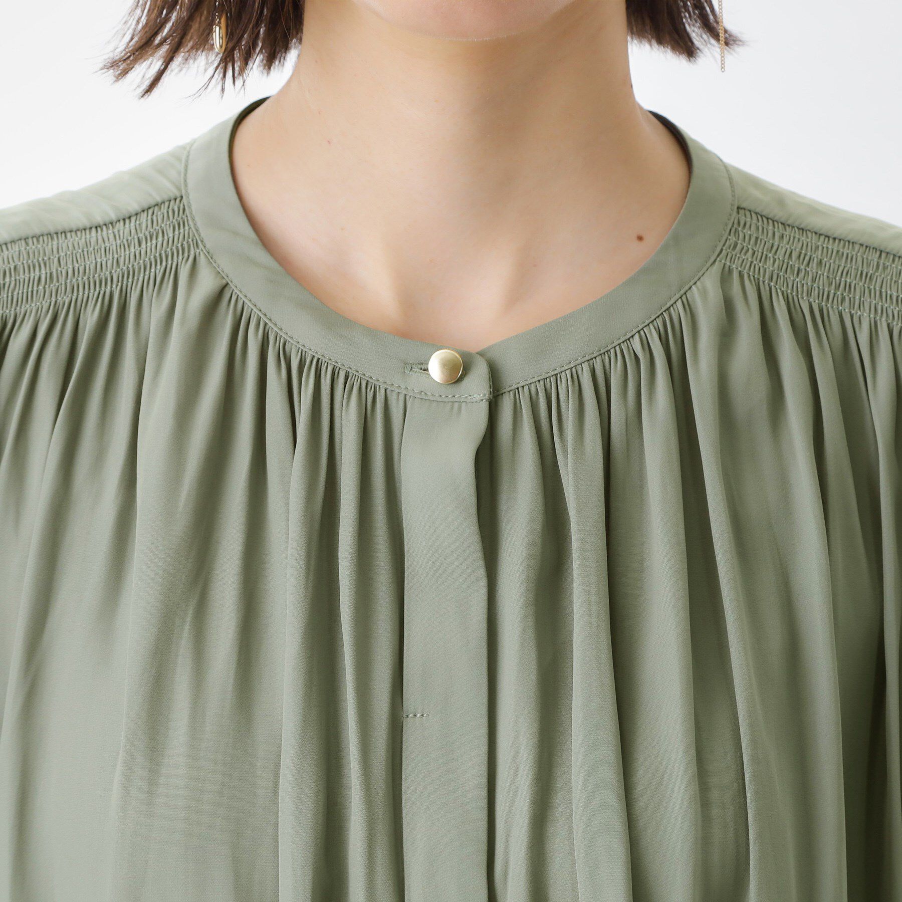 THE SHOP TK「【インしなくも決まる】サテンギャザー5分袖ブラウス」|シャツ・ブラウス|